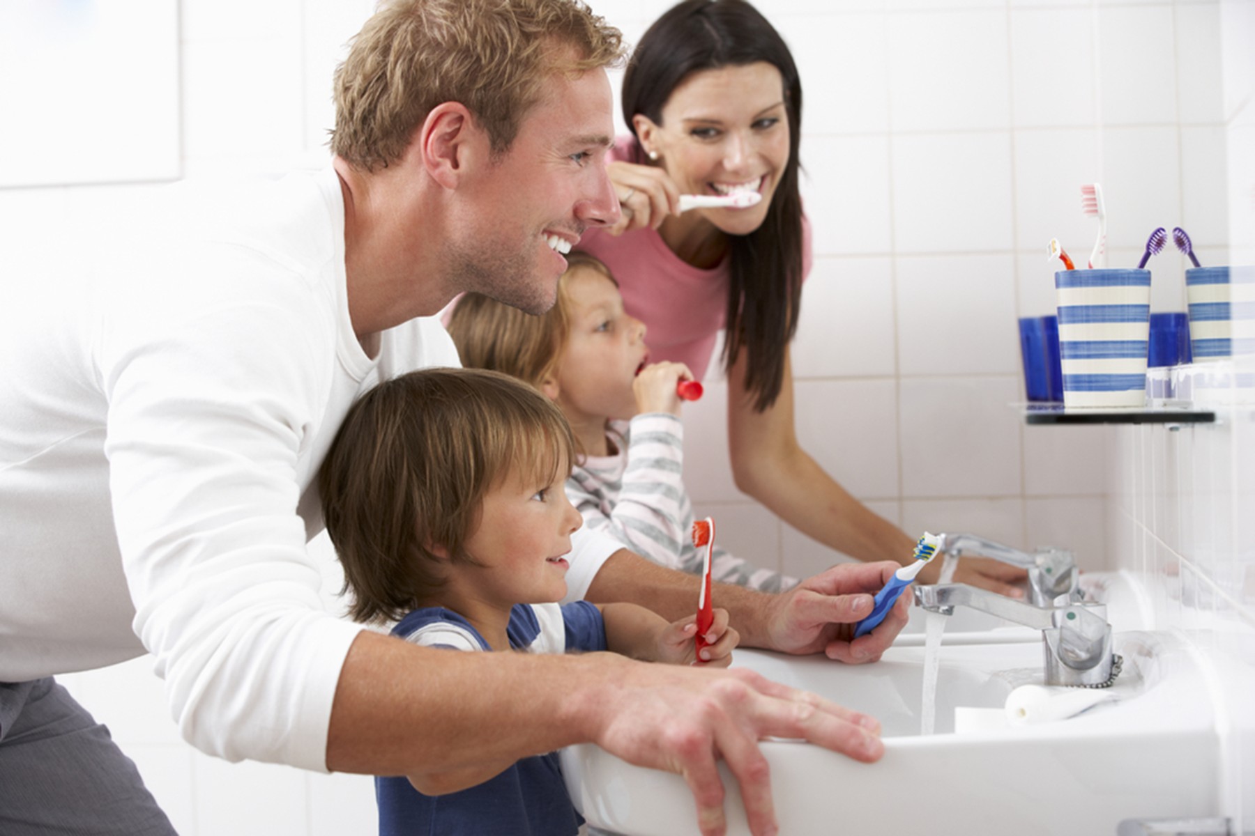 Should My Child See a Family Dentist or Pediatric Dentist?